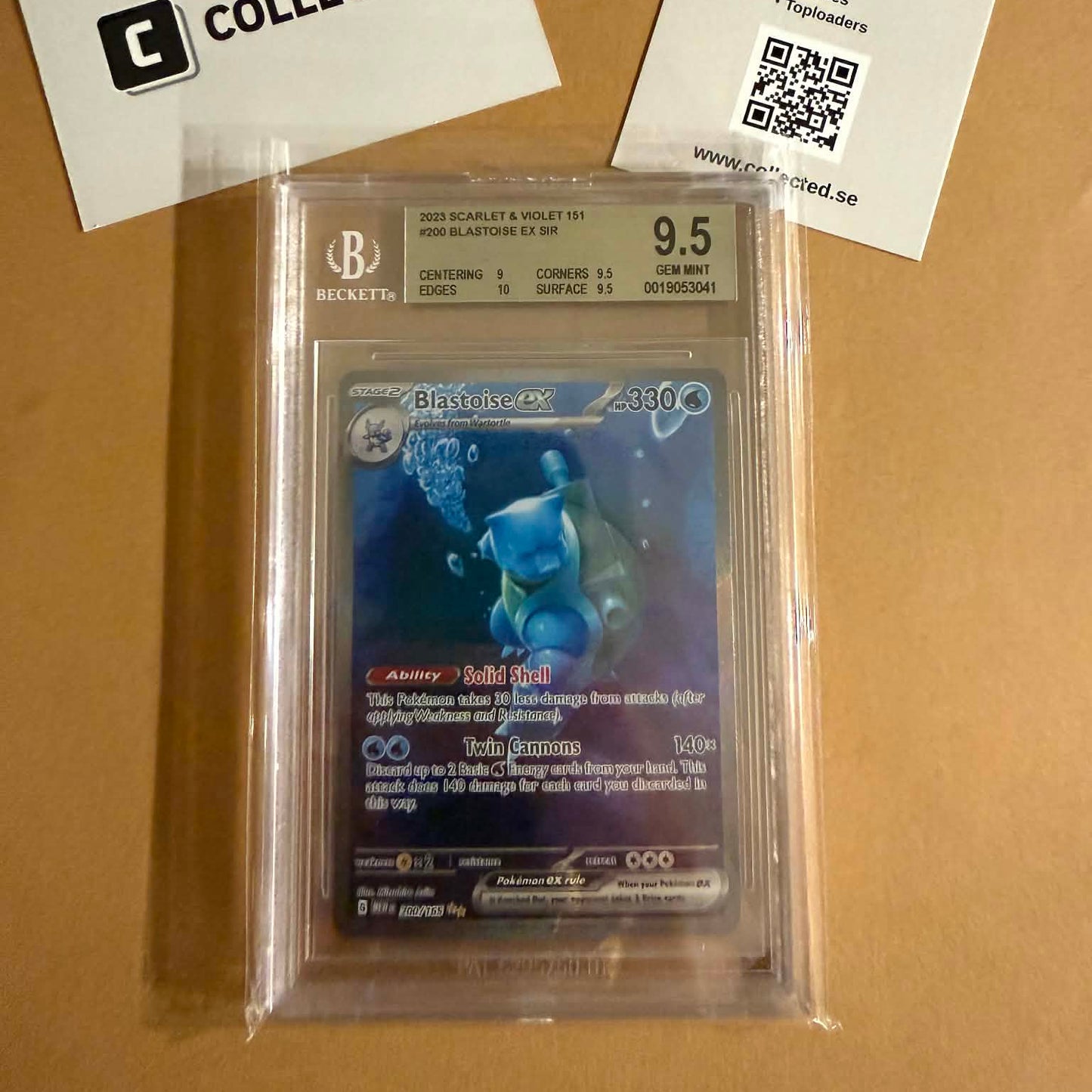 Blastoise ex (MEW 200) - Special Illustration Rare - Beckett 9.5